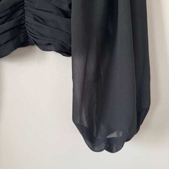 Abercrombie and Fitch Women’s Long Sleeve Ruched Black Blouse in Size Small - Picture 3 of 4
